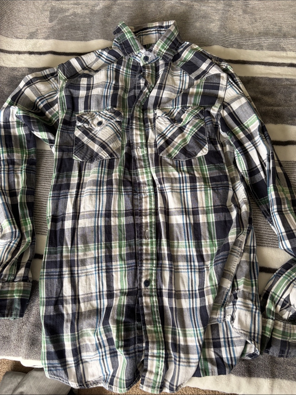 Mossimo Supply Co. Men’s Plaid Button-Down Shirt — Navy, White, Green